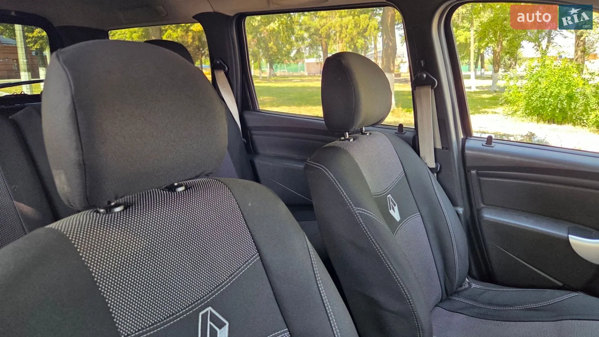 2012 Dacia Logan - мініатюра 11