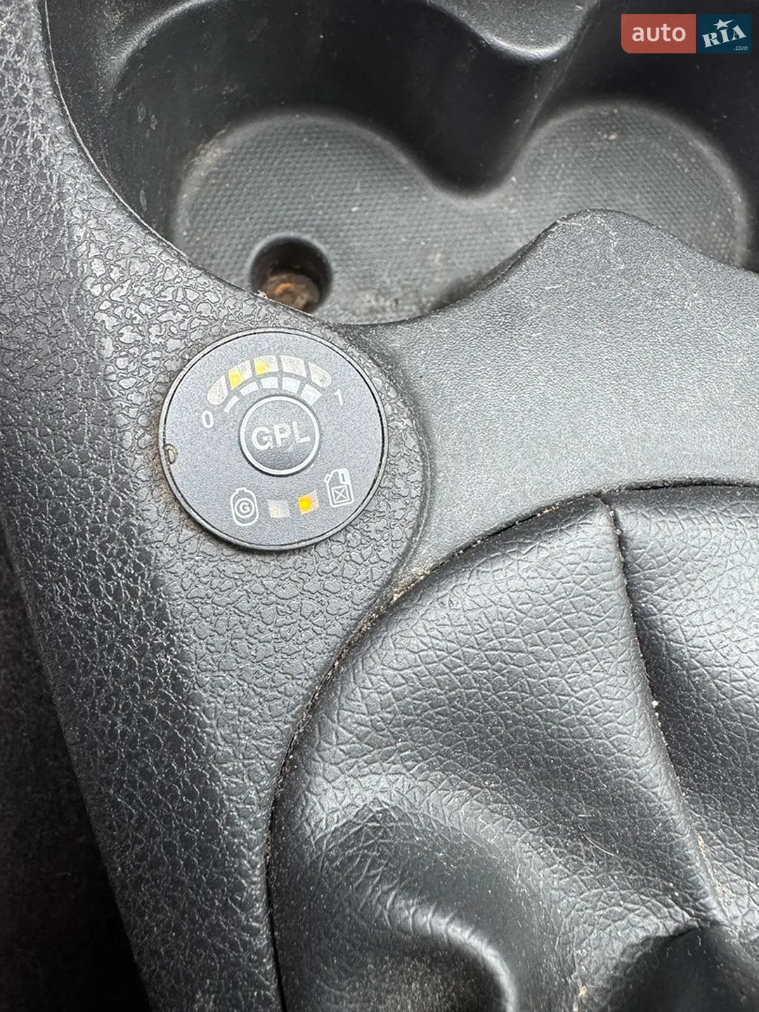 2013 Dacia Logan - мініатюра 9