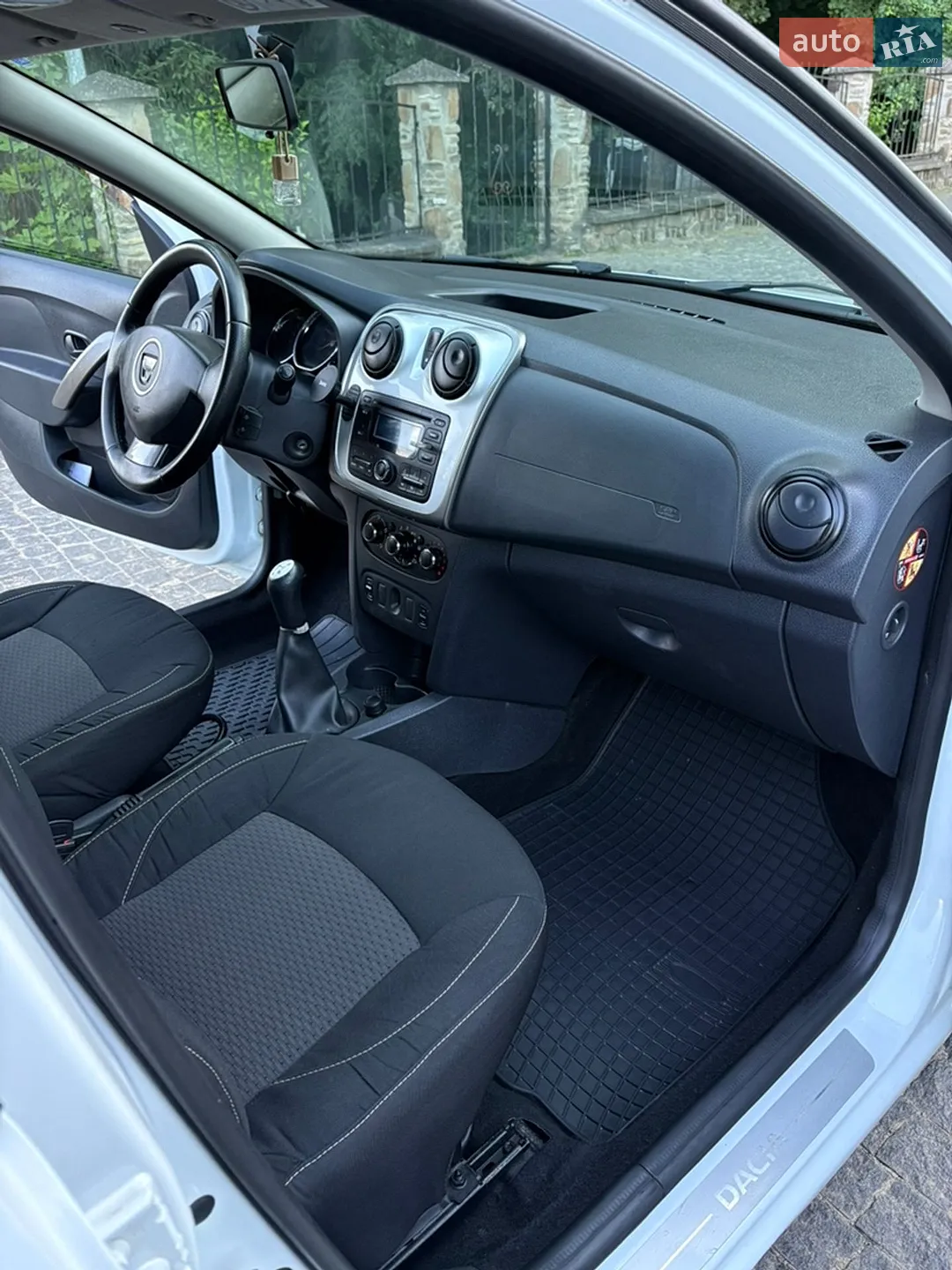 2016 Dacia Logan - мініатюра 23