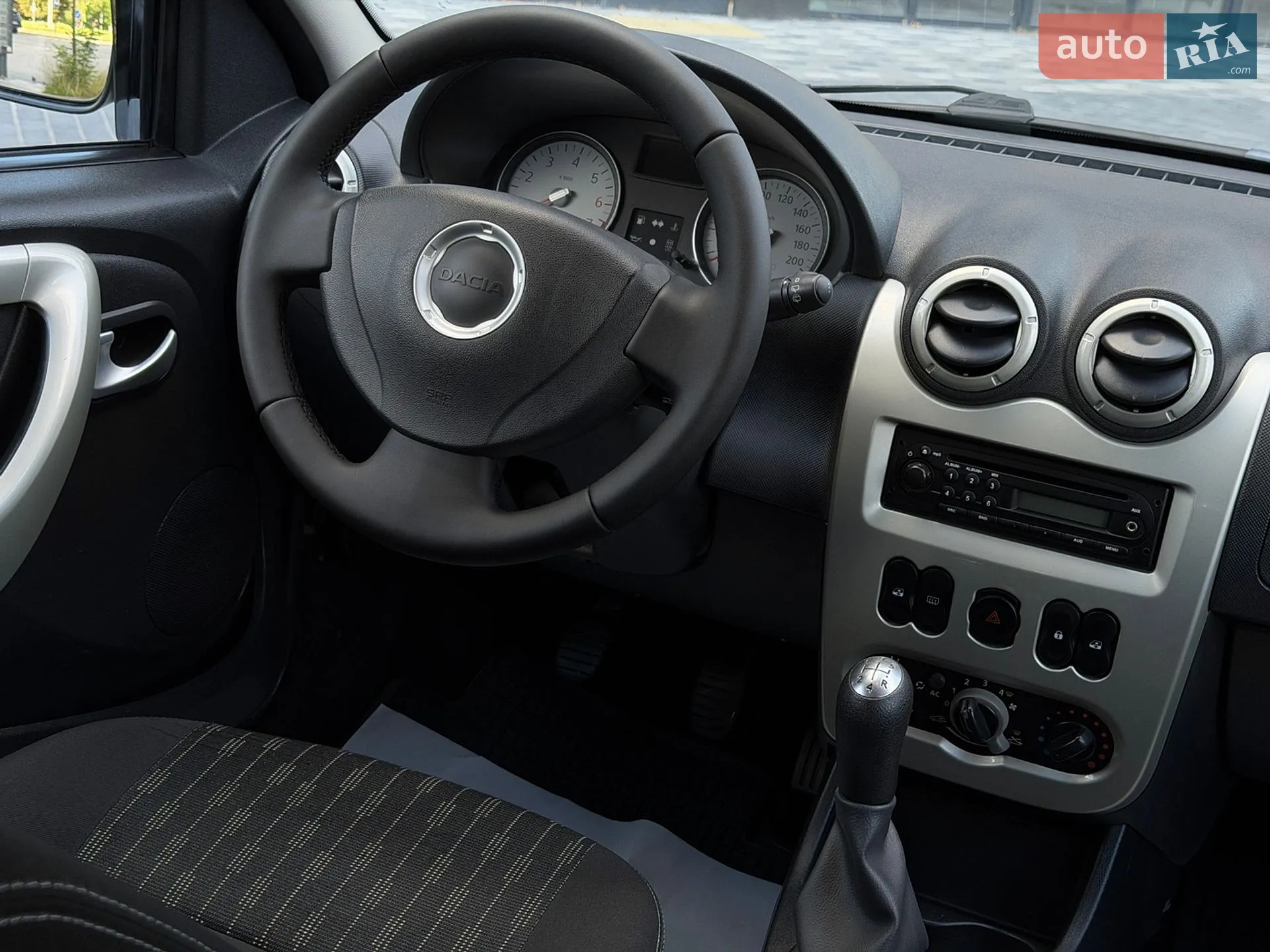 2012 Dacia Logan - мініатюра 74