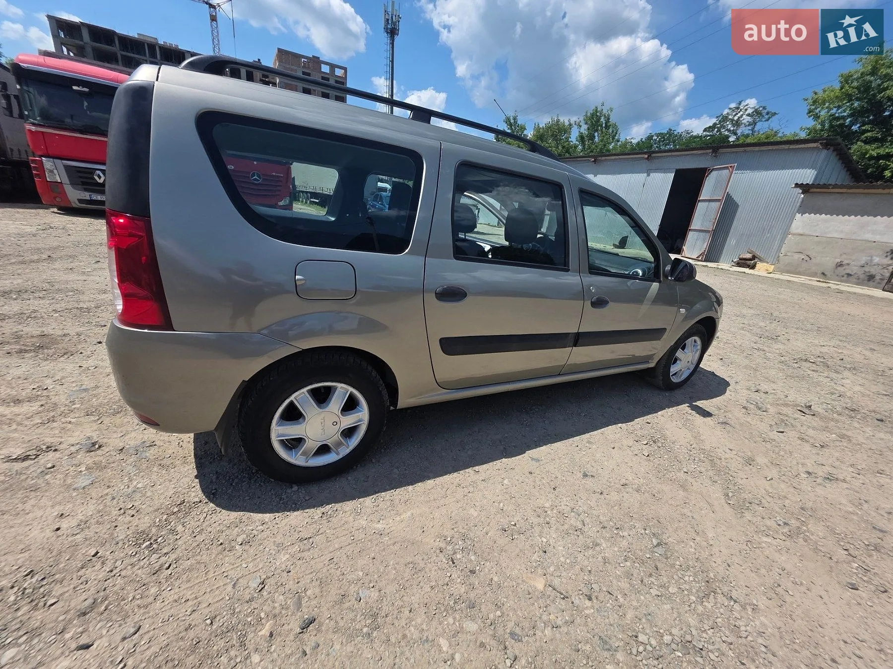 2011 Dacia Logan - мініатюра 7