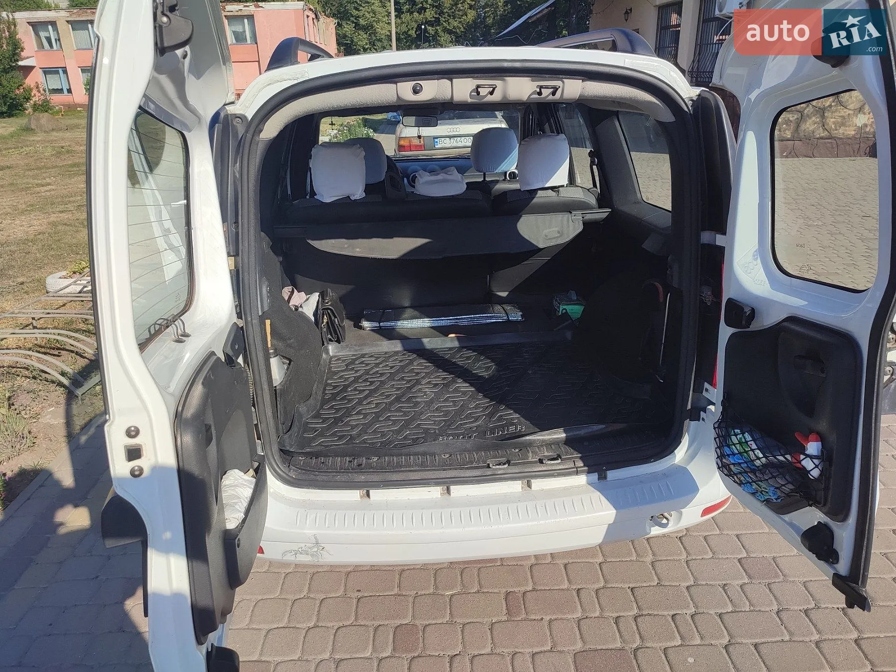 2011 Dacia Logan - мініатюра 3