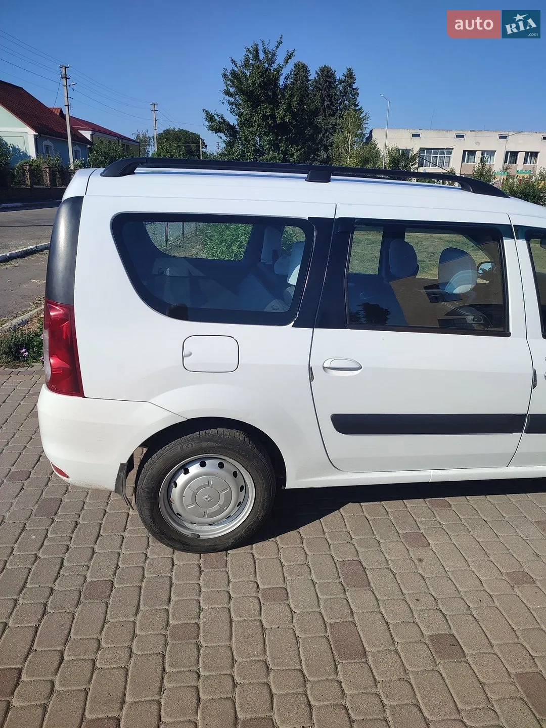 2011 Dacia Logan - мініатюра 5