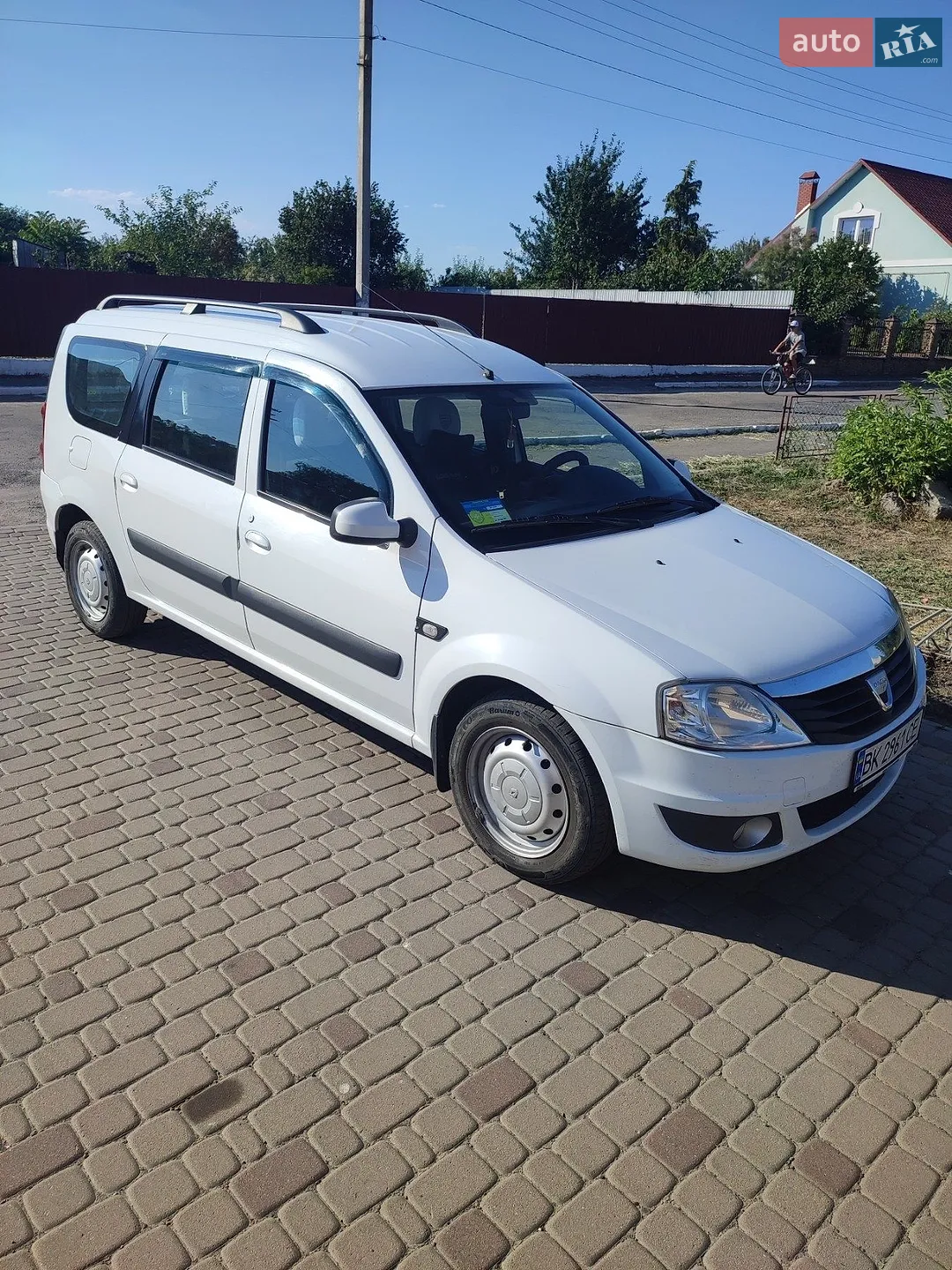 2011 Dacia Logan - мініатюра 10