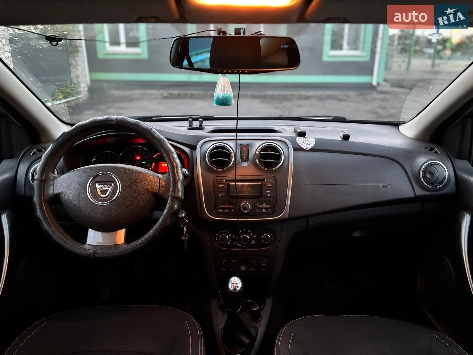 2014 Dacia Logan - мініатюра 6