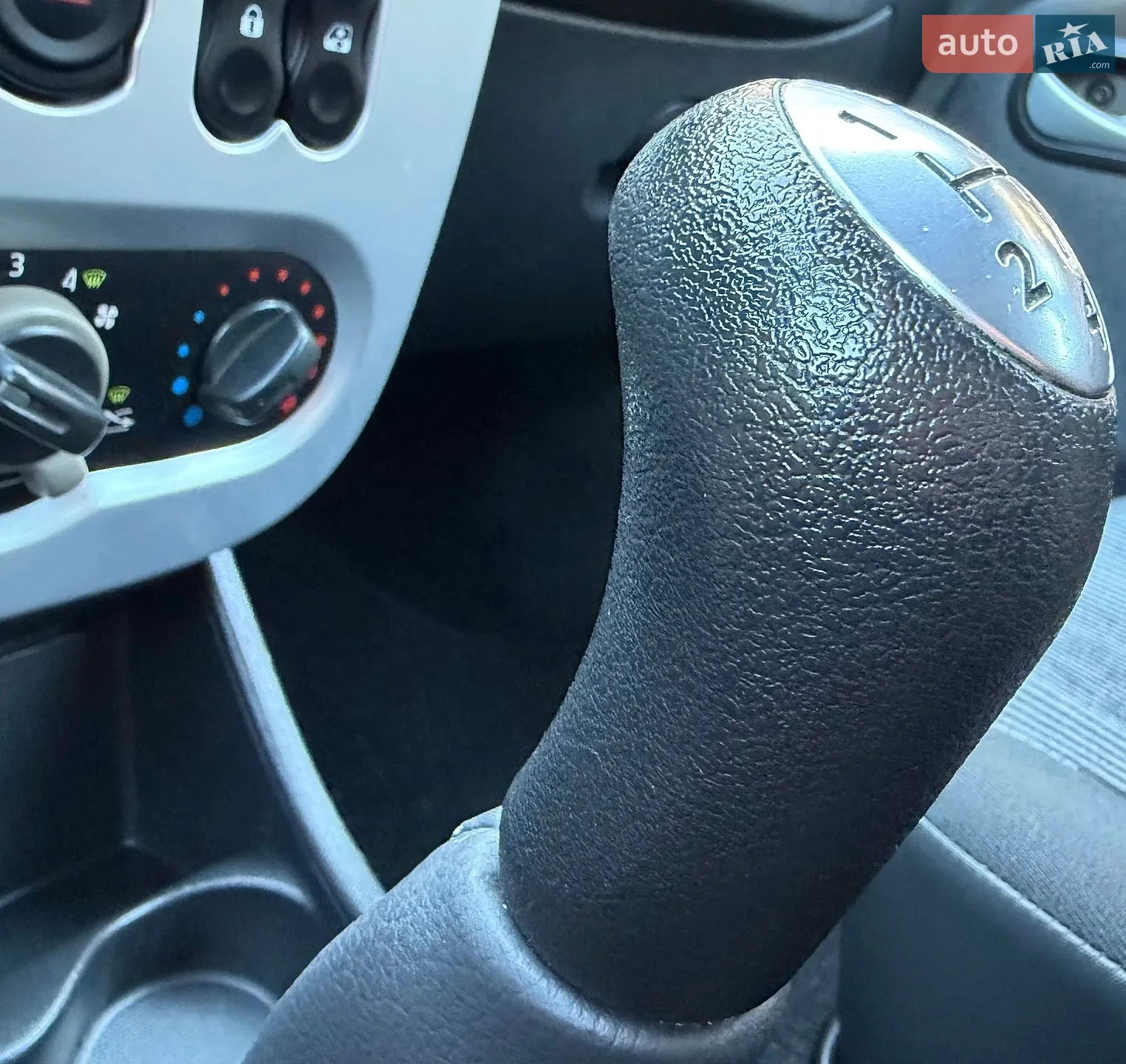 2011 Dacia Logan - мініатюра 100