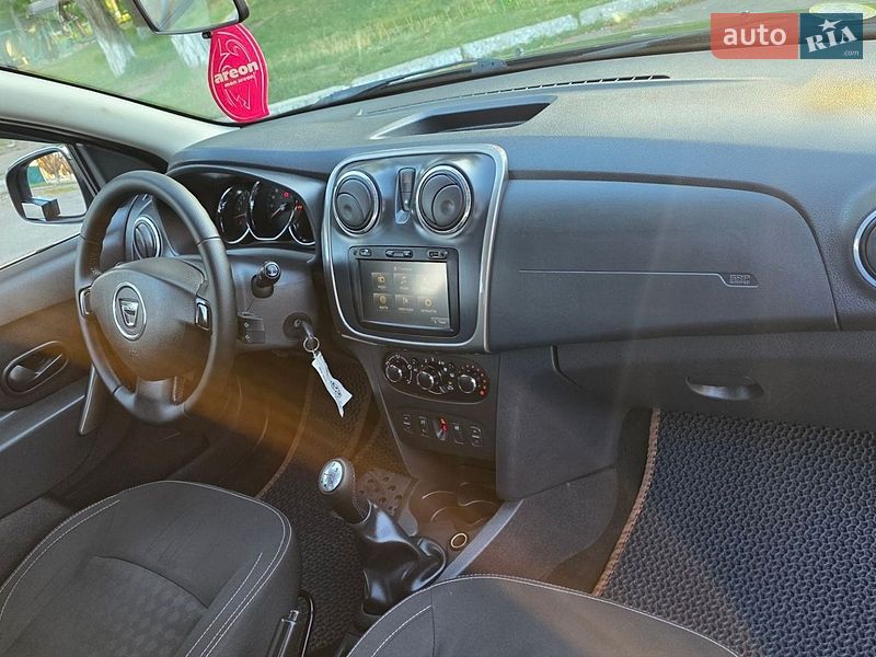 Универсал Dacia Logan MCV 2014 в Новоархангельске