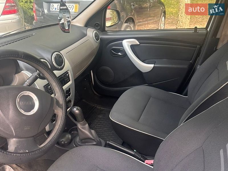 Универсал Dacia Logan MCV 2012 в Збараже