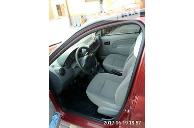 Седан Dacia Logan 2008 в Черновцах