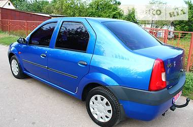 Седан Dacia Logan 2008 в Киеве