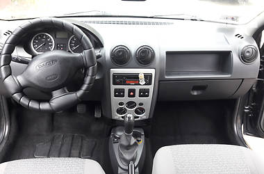 Седан Dacia Logan 2008 в Запорожье