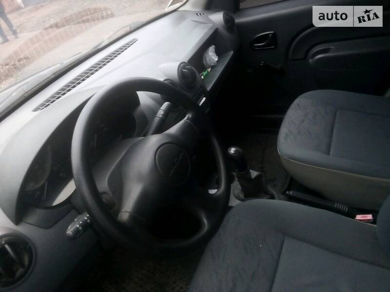 Седан Dacia Logan 2008 в Чернигове