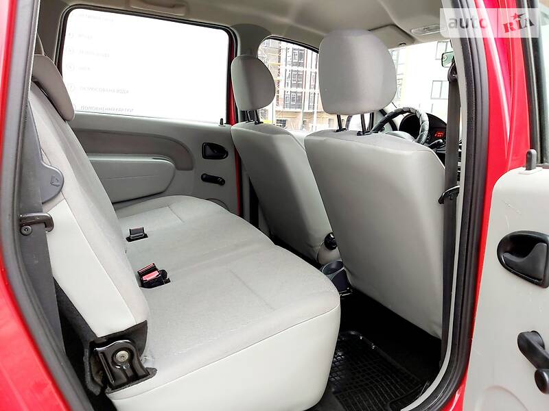 Універсал Dacia Logan 2010 в Івано-Франківську