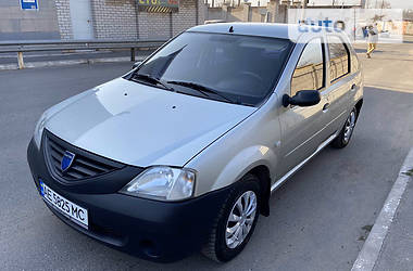 Седан Dacia Logan 2006 в 