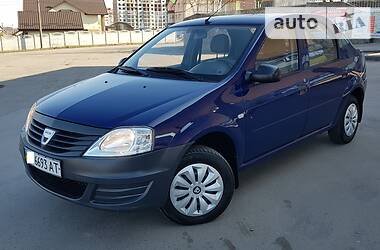 Седан Dacia Logan 2009 в 