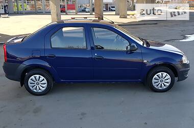 Седан Dacia Logan 2009 в 