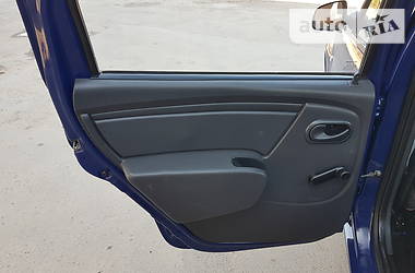 Седан Dacia Logan 2009 в 