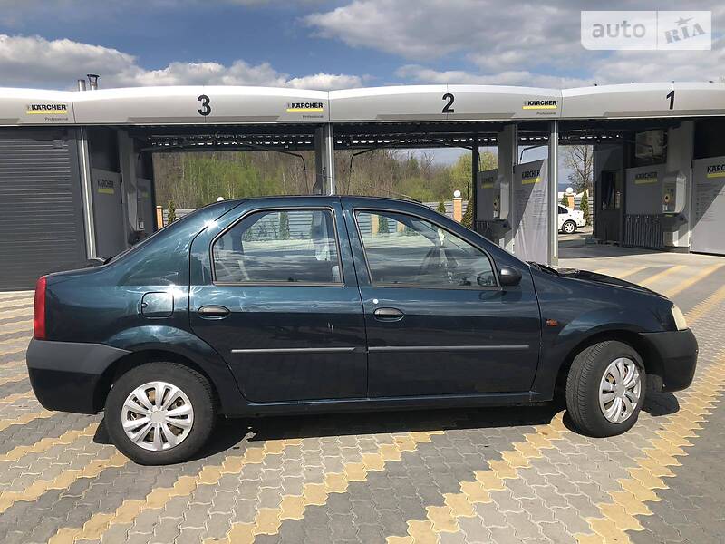 Седан Dacia Logan 2006 в Иршаве