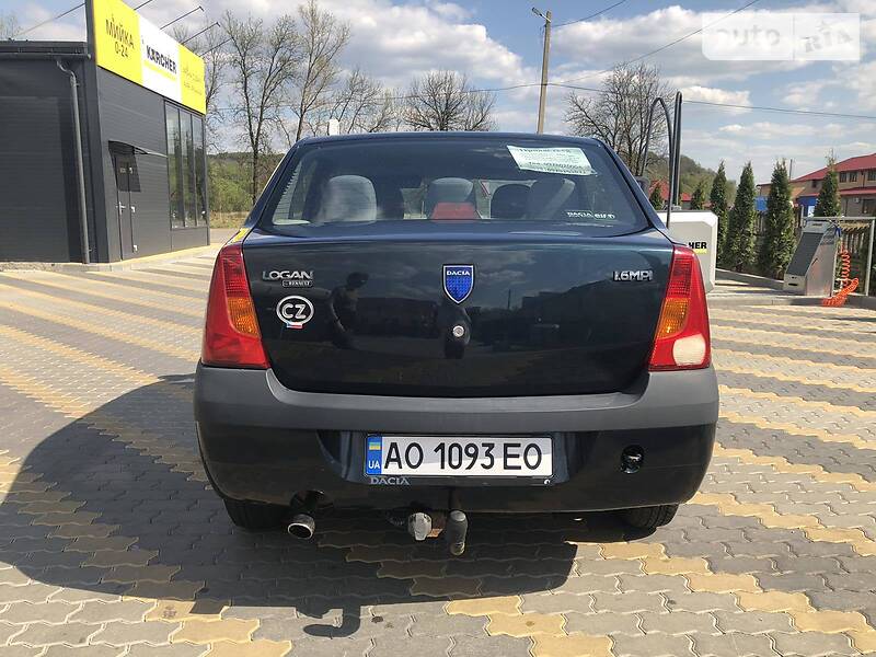 Седан Dacia Logan 2006 в Иршаве
