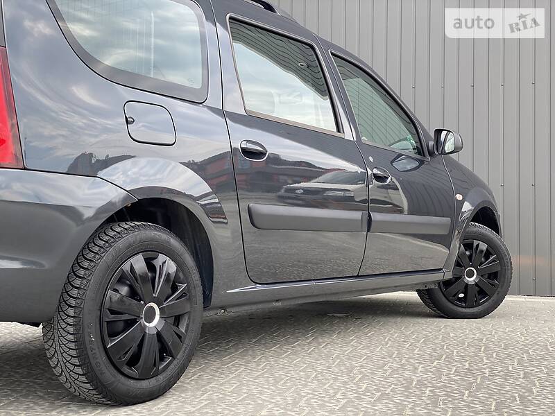 Универсал Dacia Logan 2009 в Дрогобыче