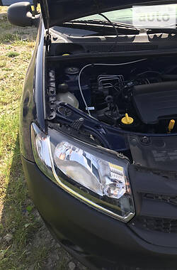 Седан Dacia Logan 2013 в 