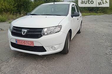 Седан Dacia Logan 2014 в Ромнах