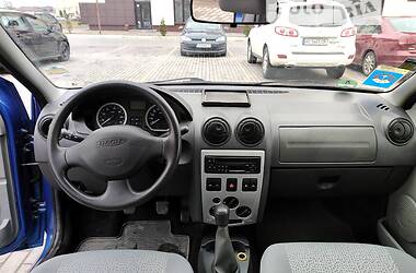 Седан Dacia Logan 2006 в Луцке