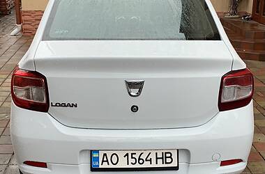 Седан Dacia Logan 2013 в Ужгороде
