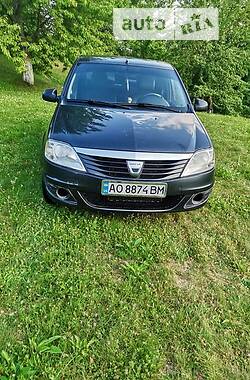 Седан Dacia Logan 2008 в Межгорье