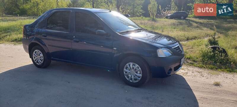 Седан Dacia Logan 2006 в Полтаве
