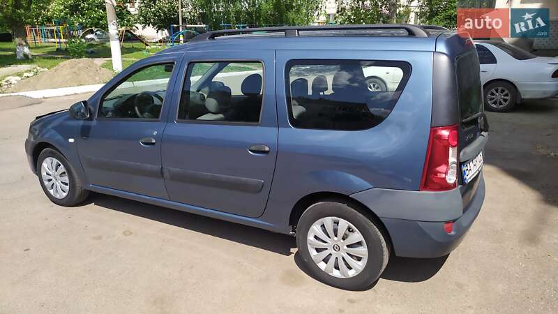 Минивэн Dacia Logan 2007 в Малой Виске