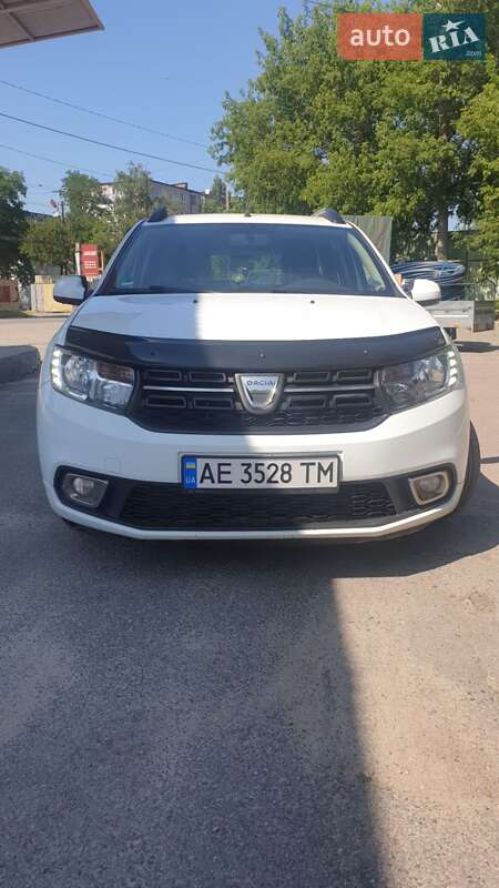 Седан Dacia Logan 2016 в Днепре
