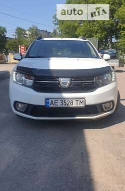 Седан Dacia Logan 2016 в Дніпрі