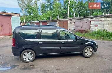 Седан Dacia Logan 2009 в Чернігові