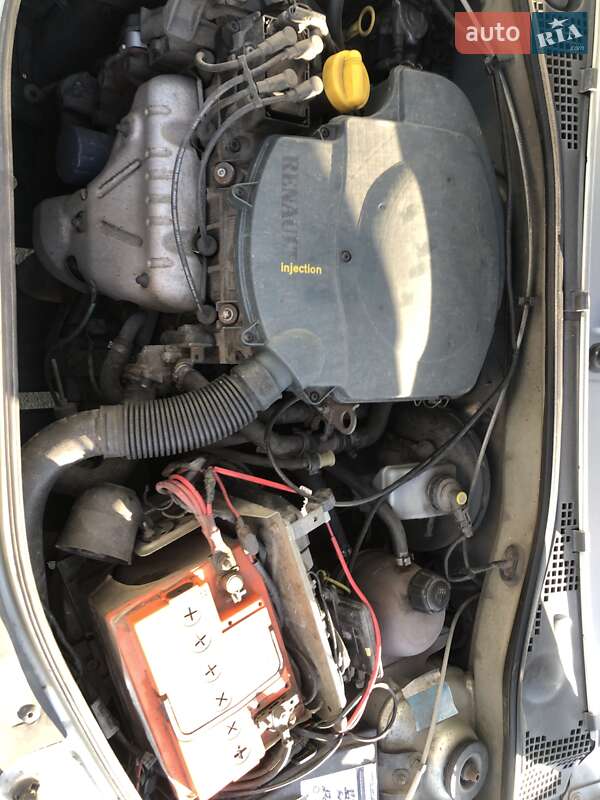 Седан Dacia Logan 2006 в Каменском фото 5 Седан Dacia Logan 2006 в Каменском