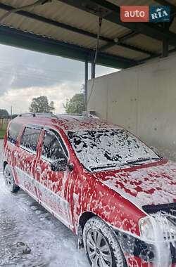 Седан Dacia Logan 2007 в Черновцах