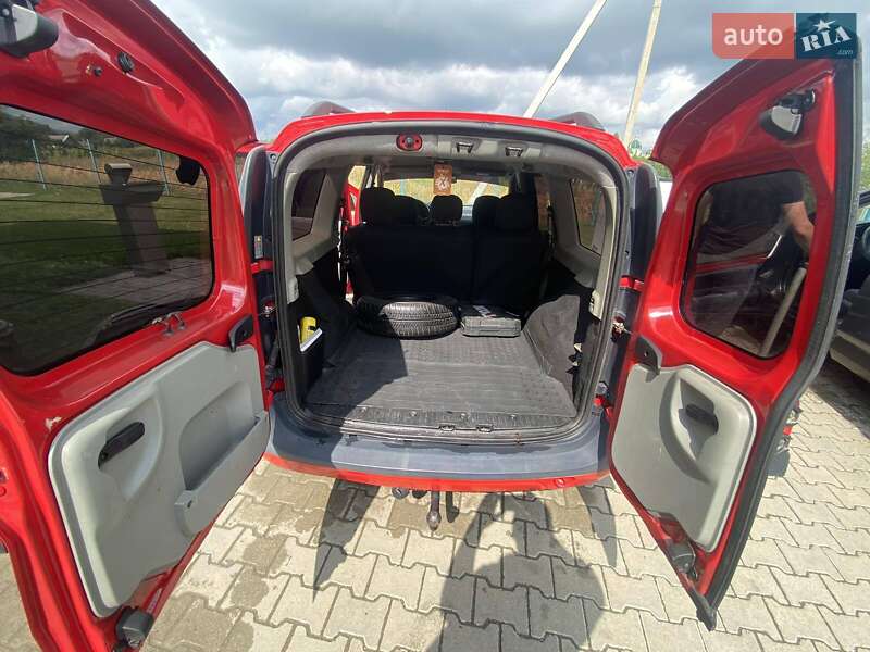 Седан Dacia Logan 2007 в Черновцах