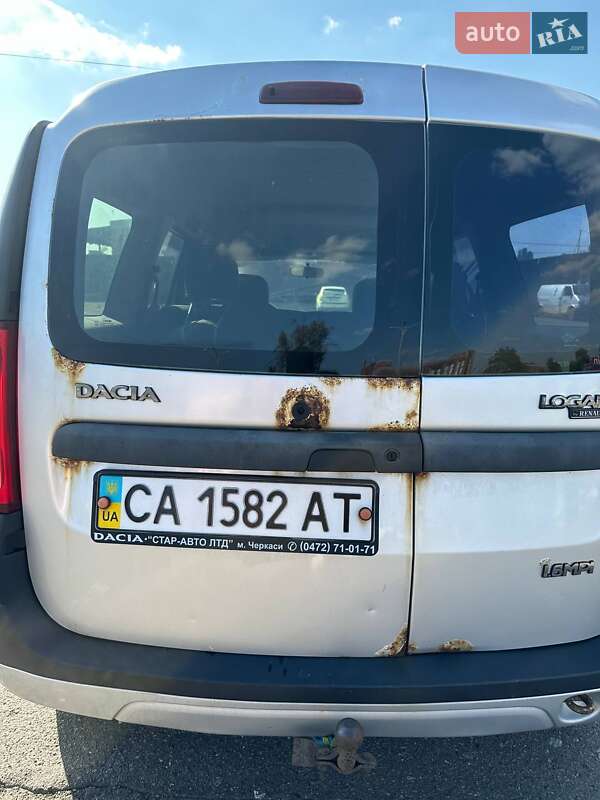 Седан Dacia Logan 2008 в Чорнобаї