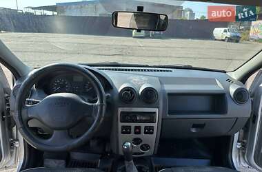 Седан Dacia Logan 2008 в Чорнобаї