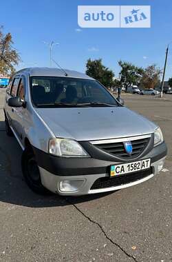 Седан Dacia Logan 2008 в Киеве