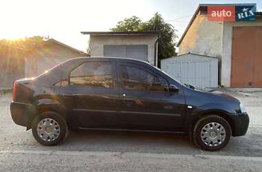 Седан Dacia Logan 2006 в Самборе
