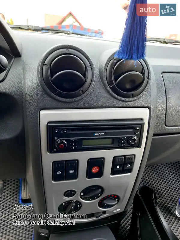 Седан Dacia Logan 2007 в 
