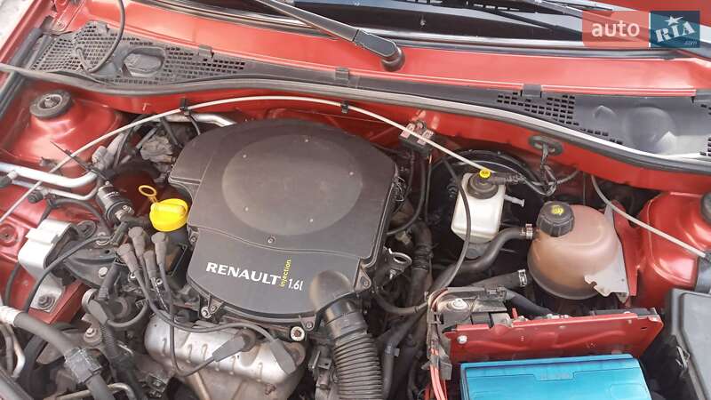 Седан Dacia Logan 2008 в Бурыни