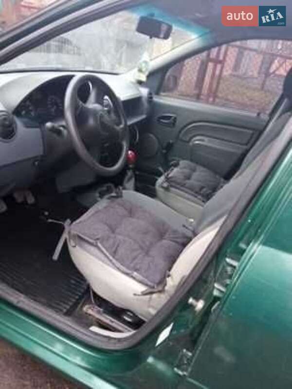 Седан Dacia Logan 2006 в Кропивницькому