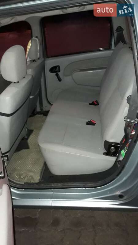 Седан Dacia Logan 2010 в Сумах