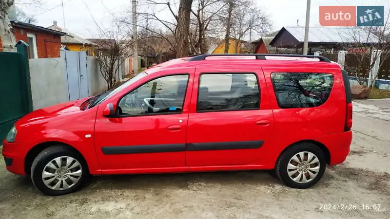 Универсал Dacia Logan 2011 в 