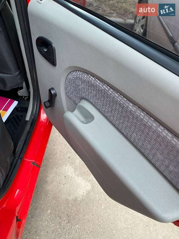 Седан Dacia Logan 2007 в Чугуеве