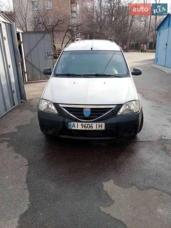 Седан Dacia Logan 2008 в Броварах