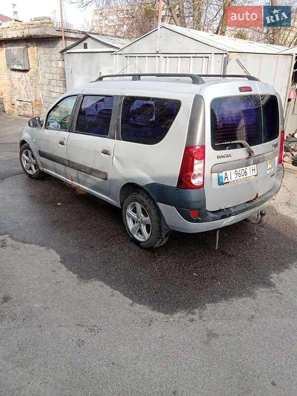 Седан Dacia Logan 2008 в Броварах