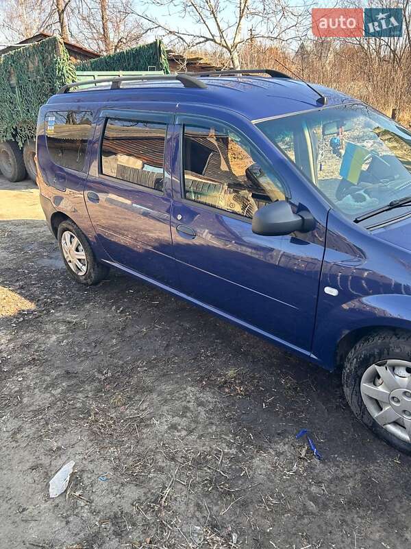 Седан Dacia Logan 2009 в Сквирі